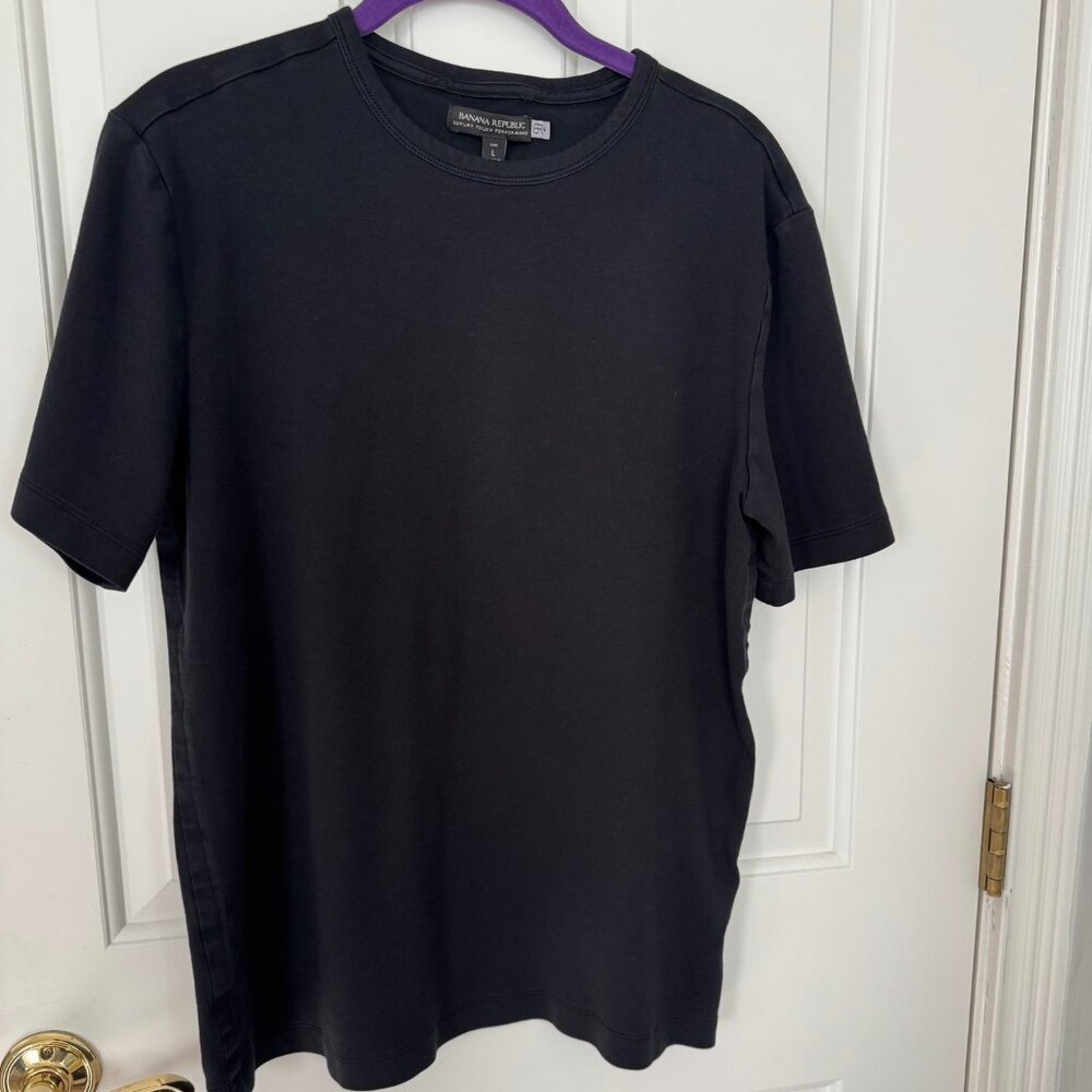 Banana Republic Luxury Performance T-Shirt size LT